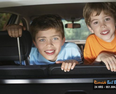 At What Age Can You Leave Kids in Alone in a Car?